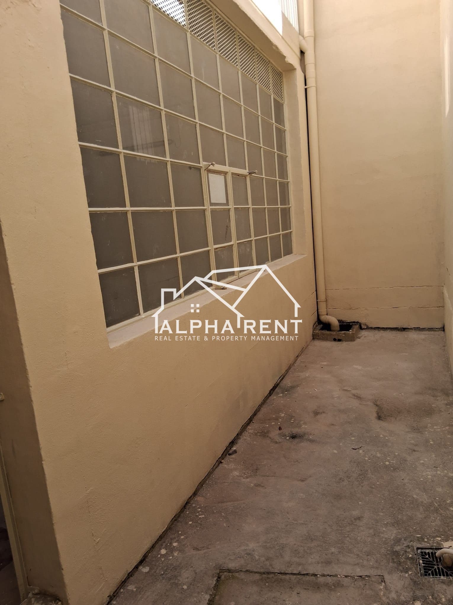Residential Rent Garages in Zejtun - 4