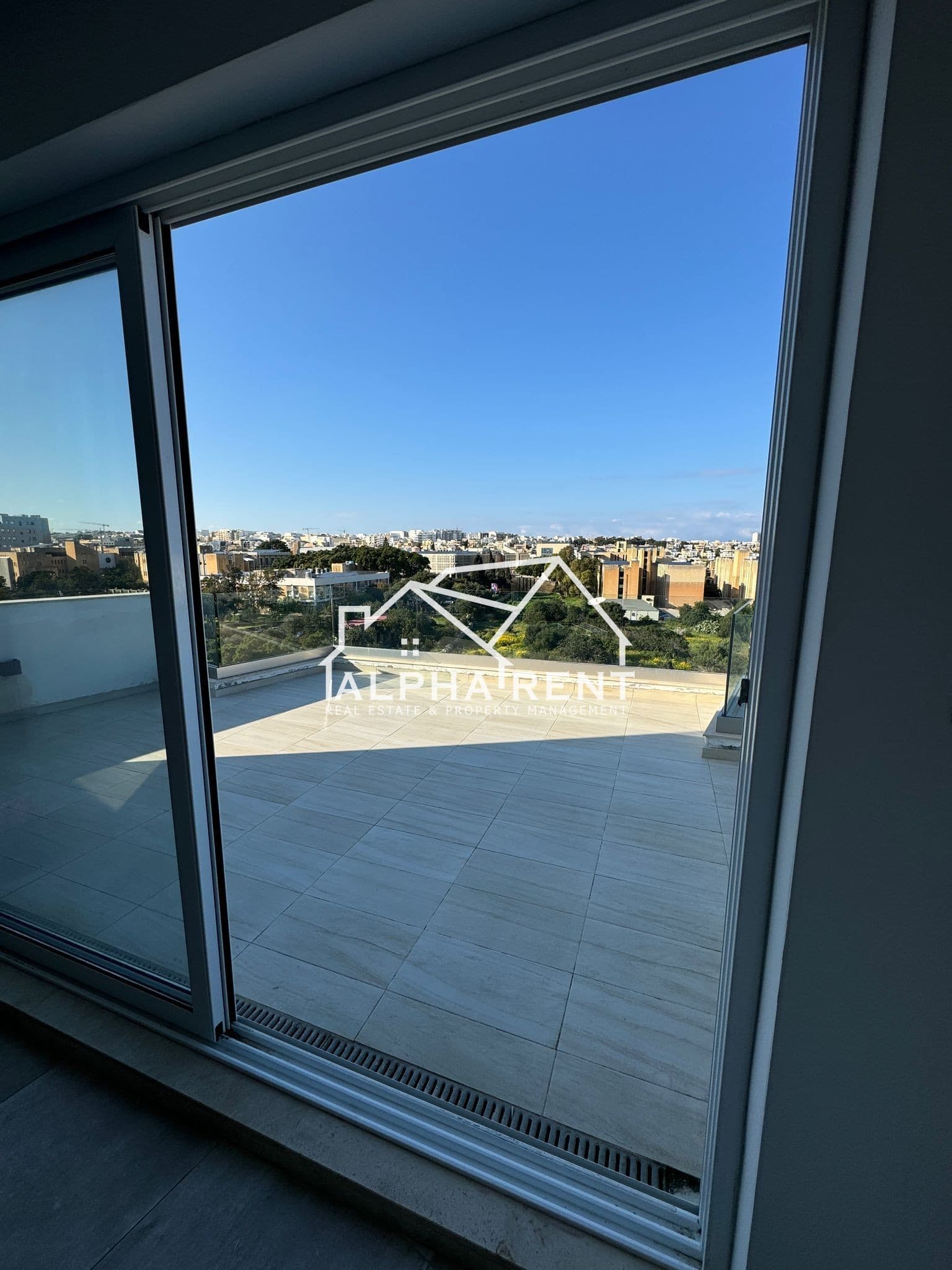 Residential Rent Penthouses in Msida - 3