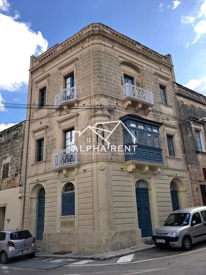Commercial Rent Guesthouses in Qormi